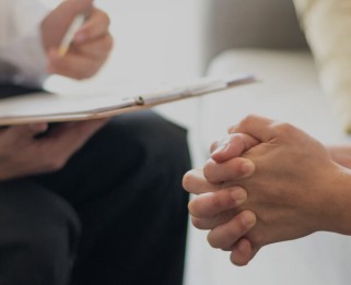 Вызов скорой психиатрической помощи в Белой Холунице